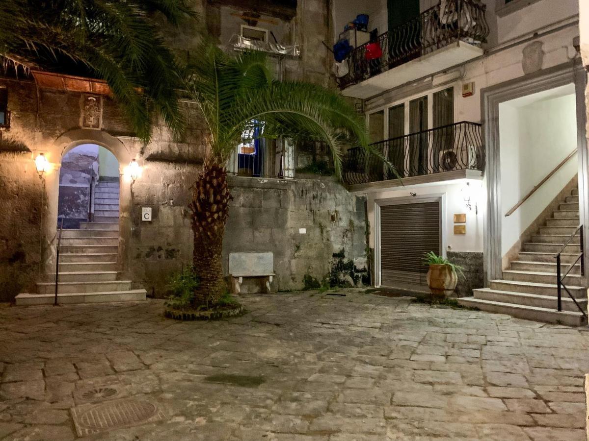 Ferdinando'S Home Napoli Bagian luar foto